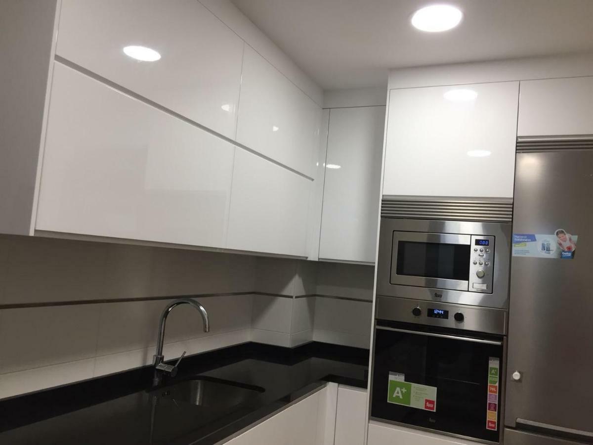 Apartamento Lujo, Primera Linea Playa, Garaje, Wifi, Piscina Climatizada Рокетас-де-Мар Экстерьер фото