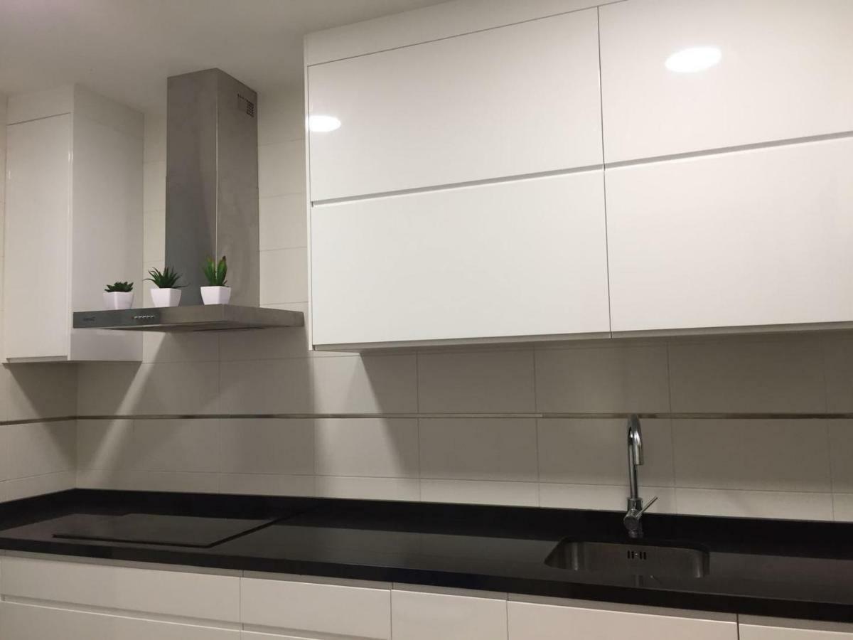 Apartamento Lujo, Primera Linea Playa, Garaje, Wifi, Piscina Climatizada Рокетас-де-Мар Экстерьер фото